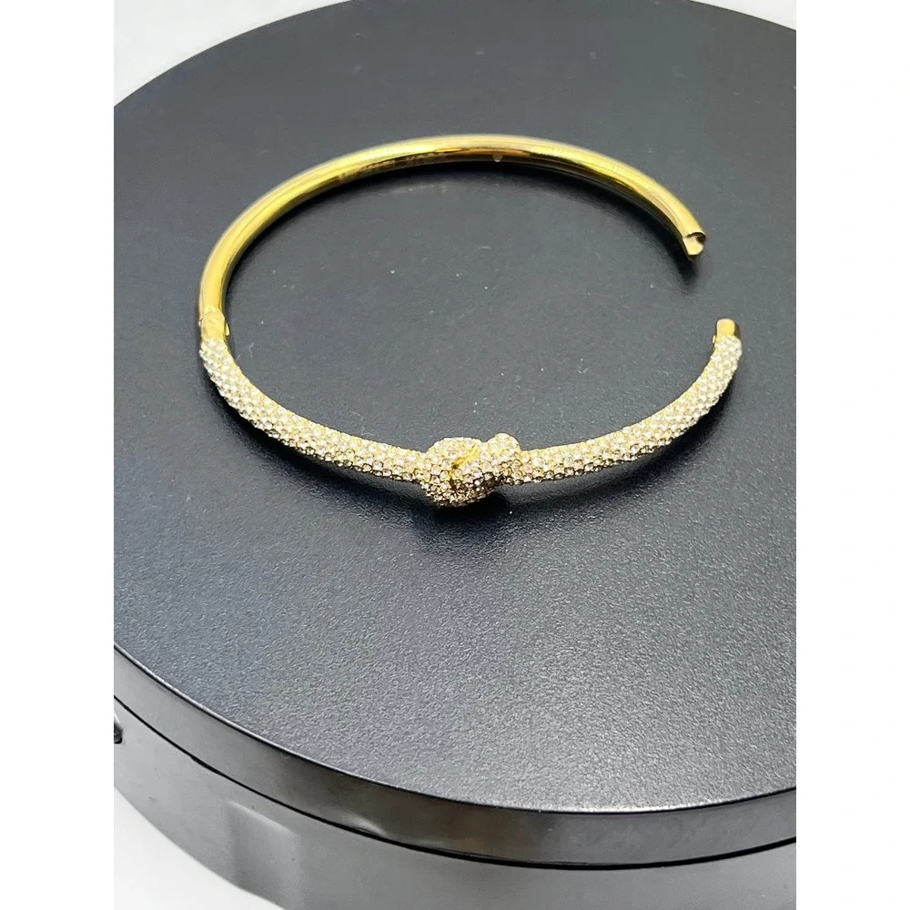 Michael Kors Brilliance Crystal Pavé Knot Hinge Bangle Bracelet Model MKJ4191710